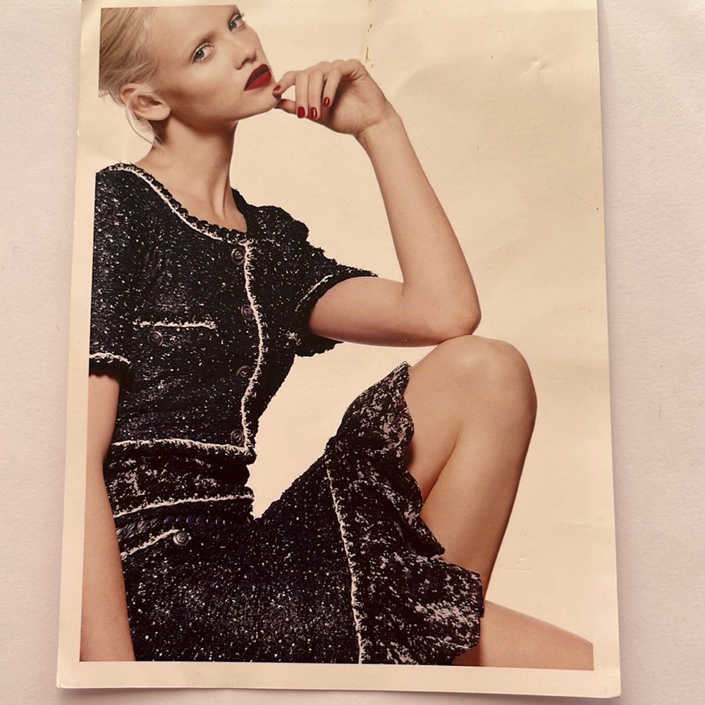 Chanel Otentic cruise runway, never repeat detailed Fully silk logo lined dress.